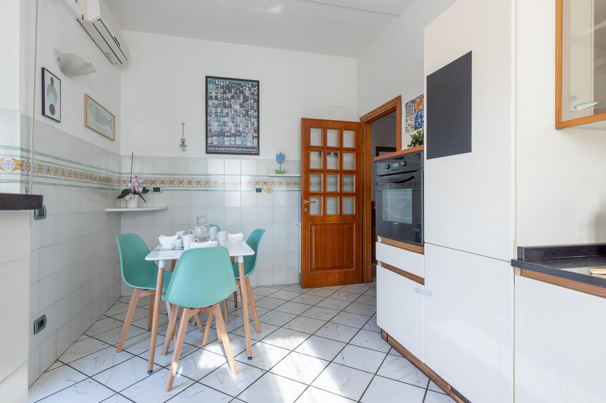 Porta A Lucca - Bright With Balcony Apartment Pisa